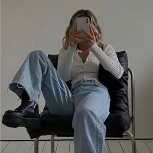 Whole outfit, top, jeans and boots